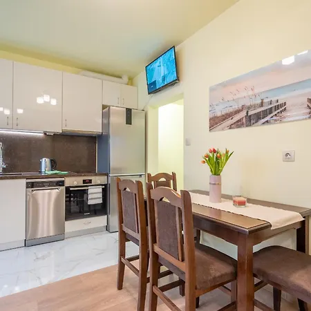 Apartman Location New & Spacious 3 Bdr Medical Academy