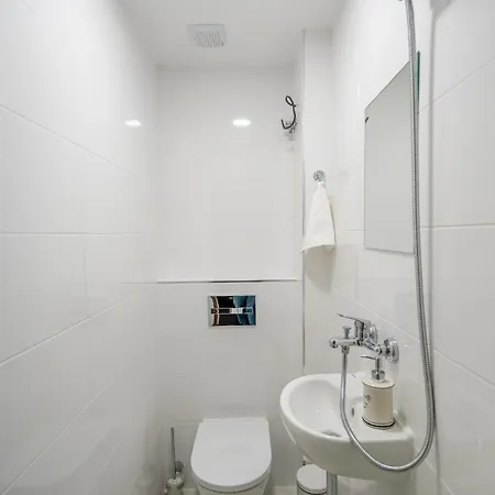 Apartament Location New & Spacious 3 Bdr Medical Academy *