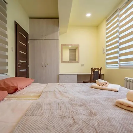 Апартаменты Location New & Spacious 3 Bdr Medical Academy София