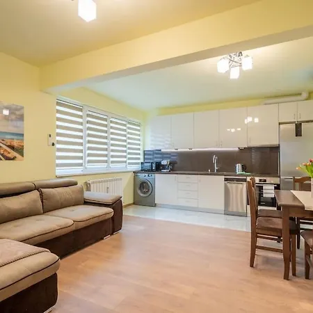 Daire Location New & Spacious 3 Bdr Medical Academy *