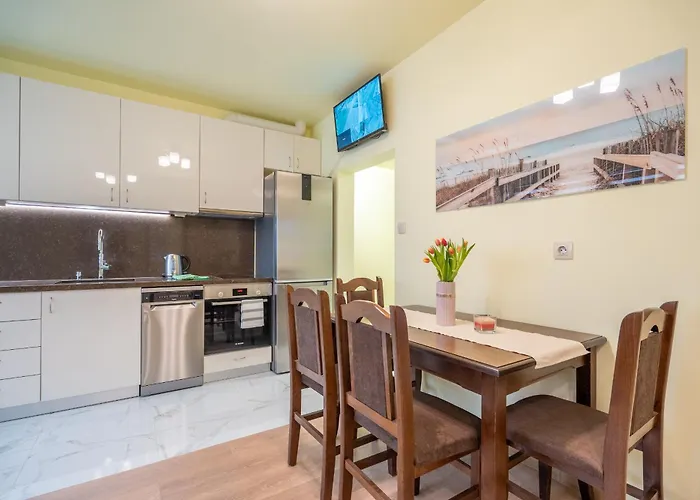 Appartamento Location New & Spacious 3 Bdr Medical Academy