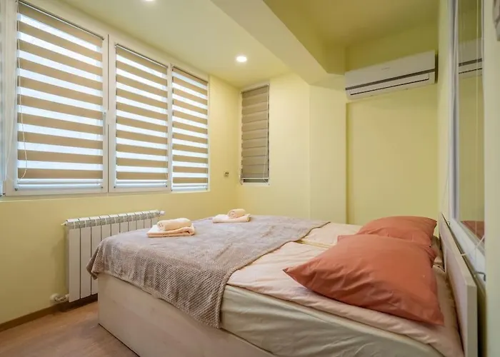 Location New & Spacious 3 Bdr Medical Academy